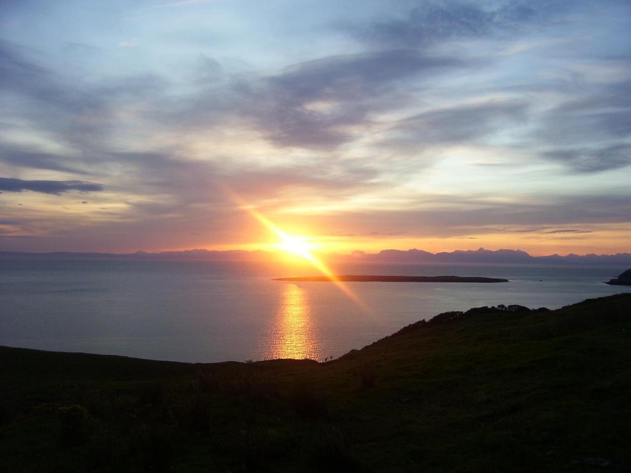 Lachie'S House Villa Staffin Exterior photo